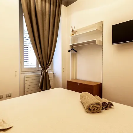 Manzoni 76 Apartment *