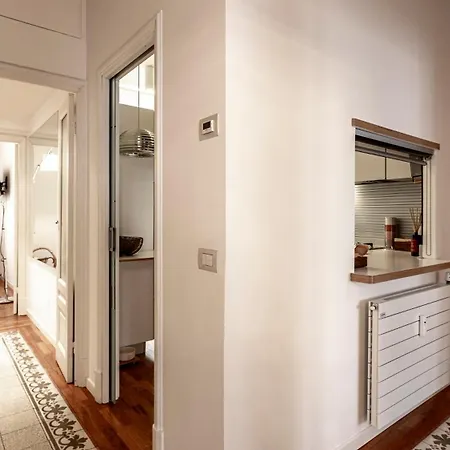 Appartement Manzoni 76 *