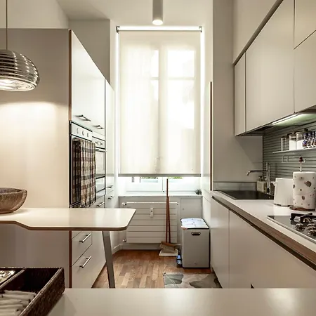 Manzoni 76 * La Spezia