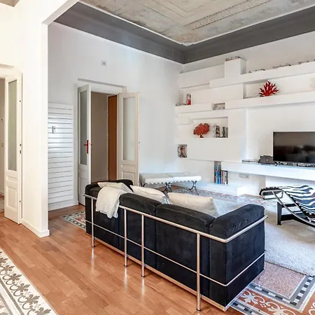 Manzoni 76 La Spezia